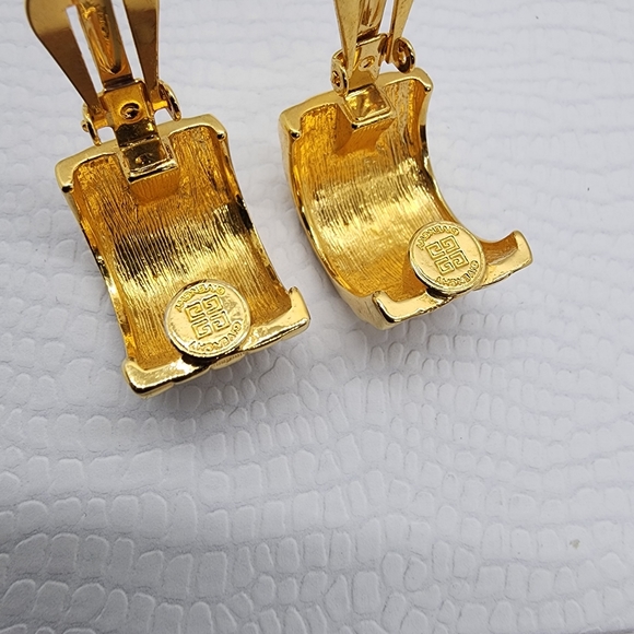 Givenchy Large Gold Clip On Earrings - Picture 11 of 16